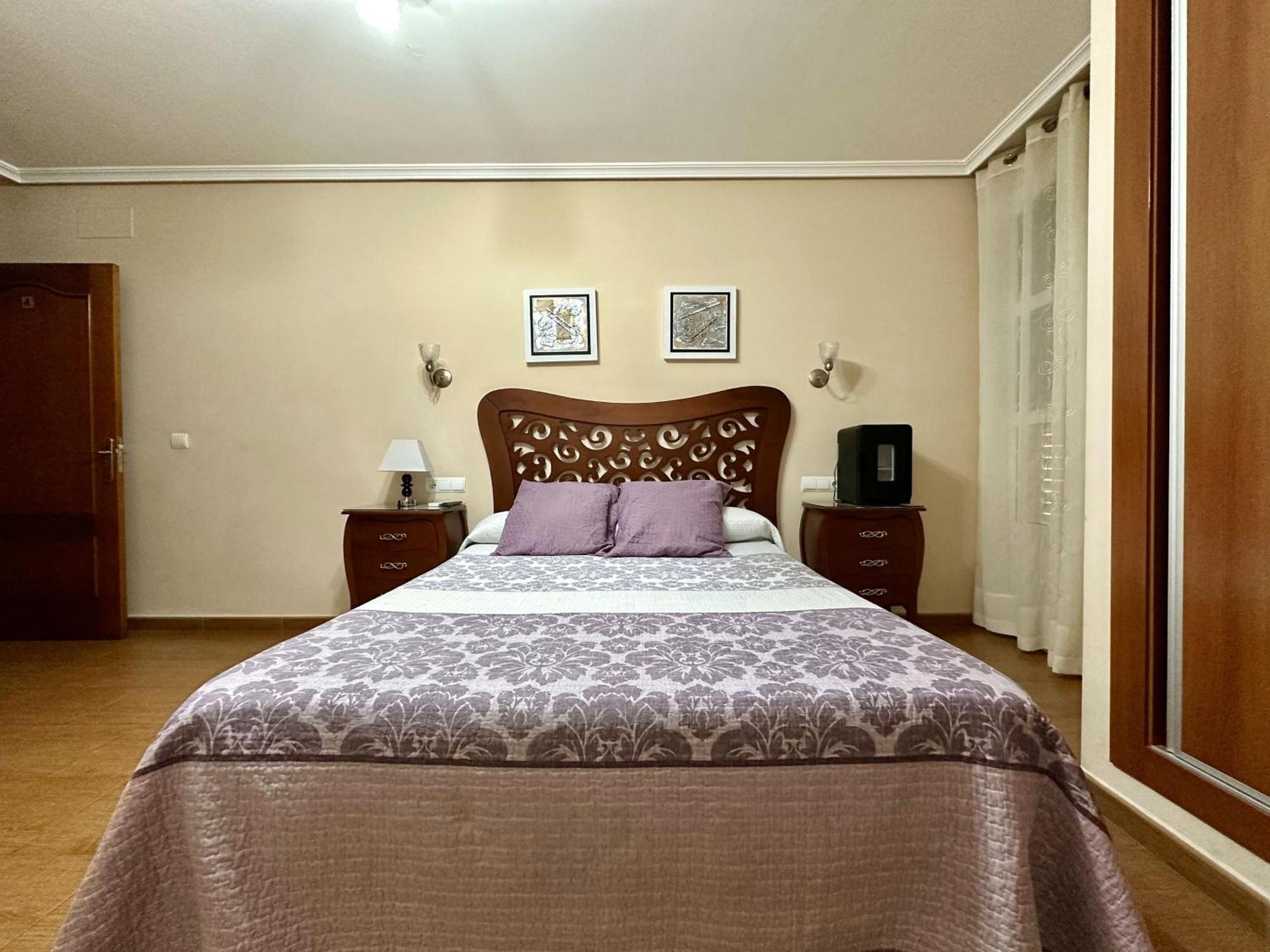Hostal Avenida Табернас Екстер'єр фото
